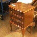 205 1012 CHEST OF DRAWERS